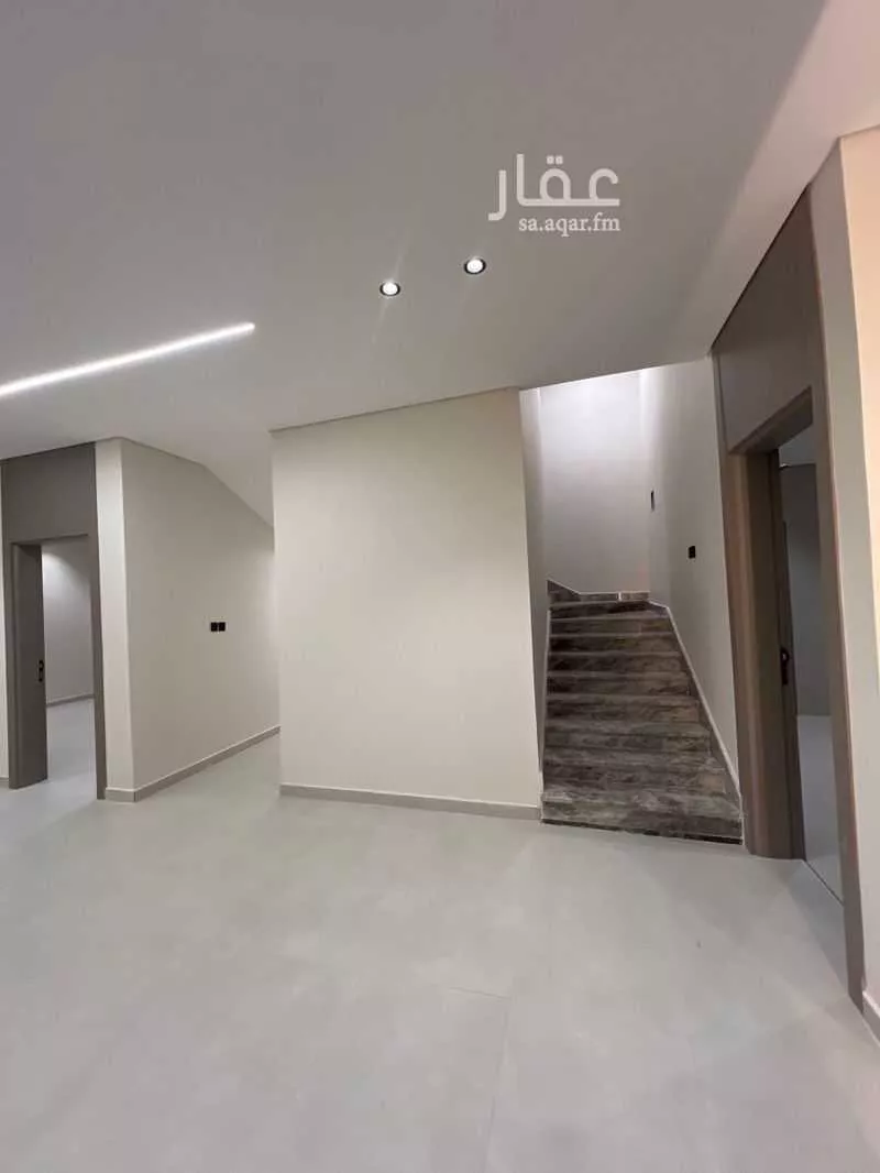6 bedroom villa in Ash Shulah, Eastern Province 11