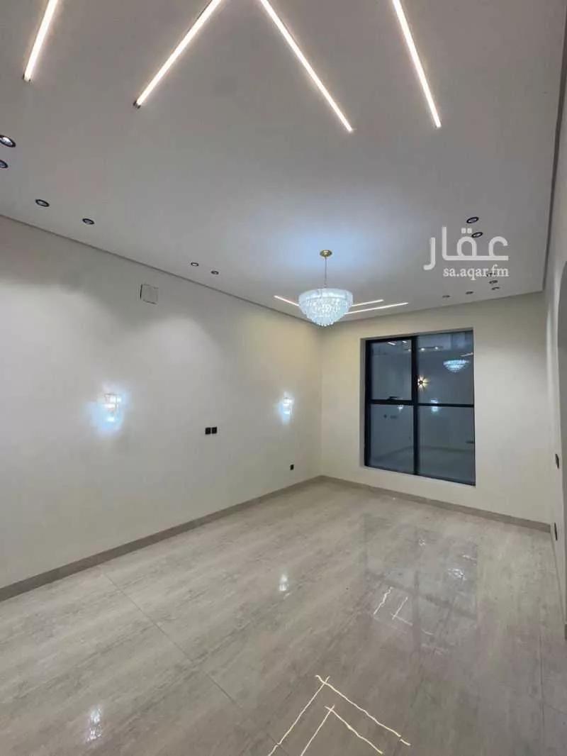 8 bedroom villa in Dahiat King Fahd 5