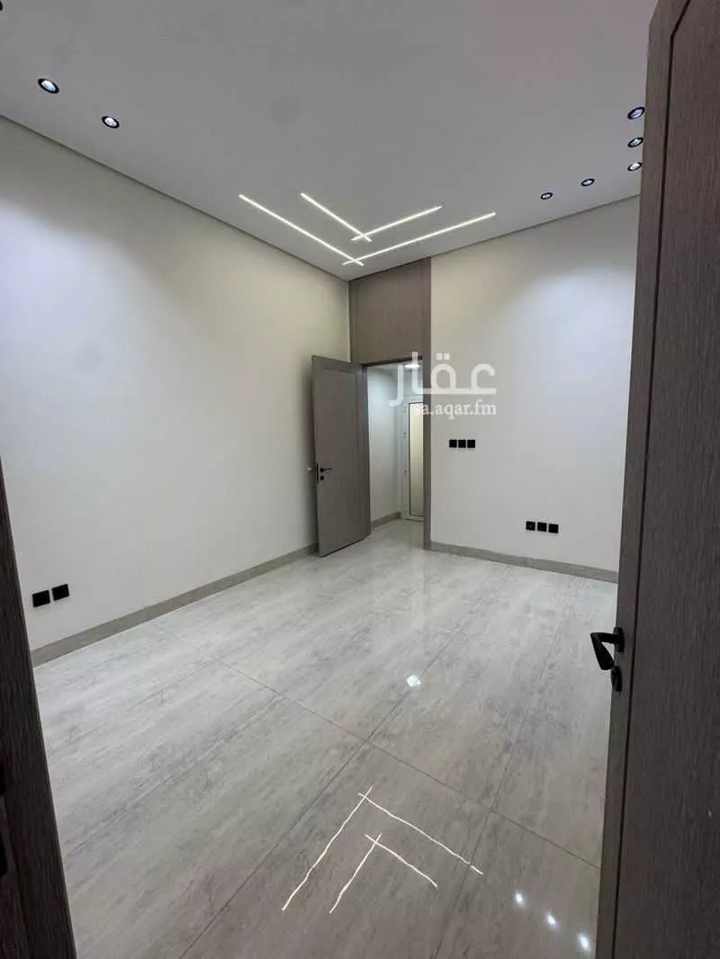 8 bedroom villa in Dahiat King Fahd 7