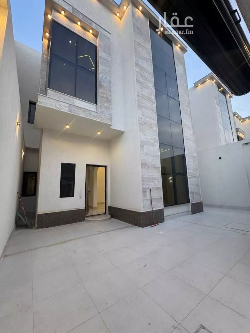 8 bedroom villa in Dahiat King Fahd 9