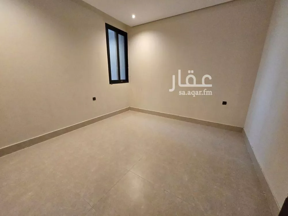 شقة 4 غرف في الحمرا 11