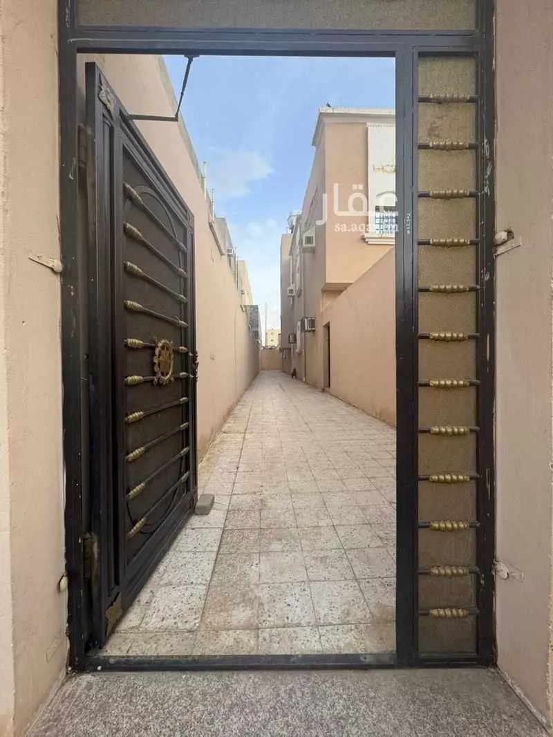 عمارة 800 م² في الروابي 2