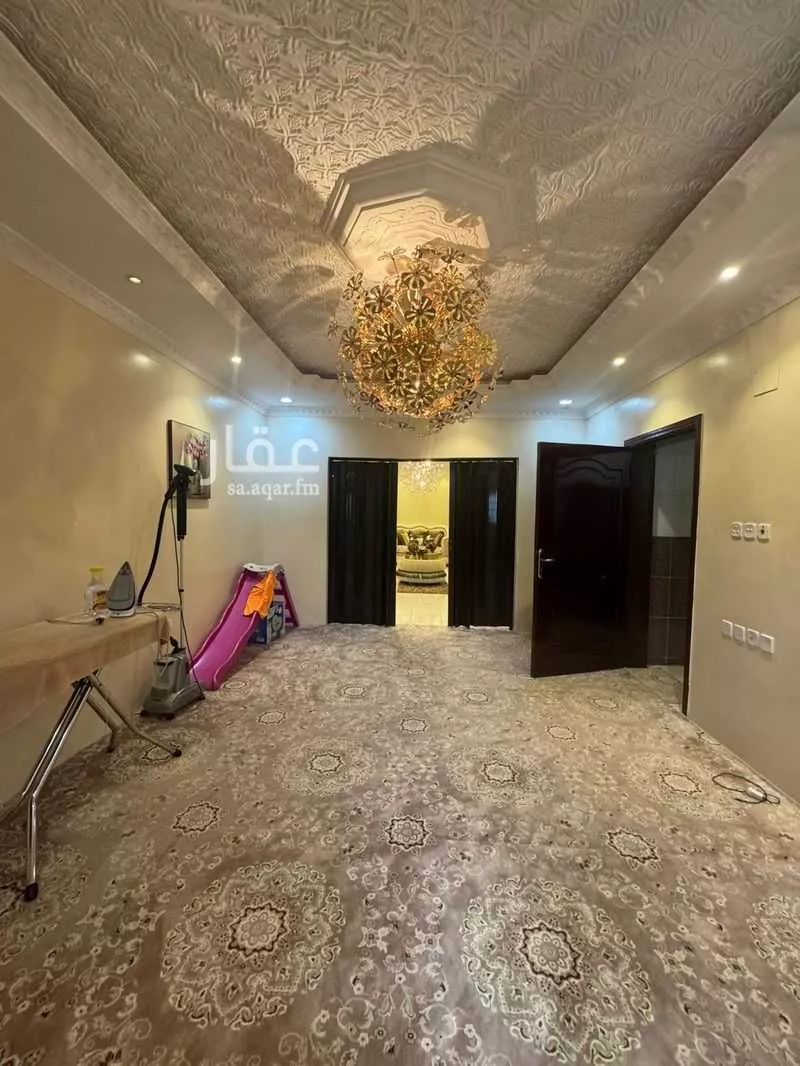 عمارة 800 م² في الروابي 20