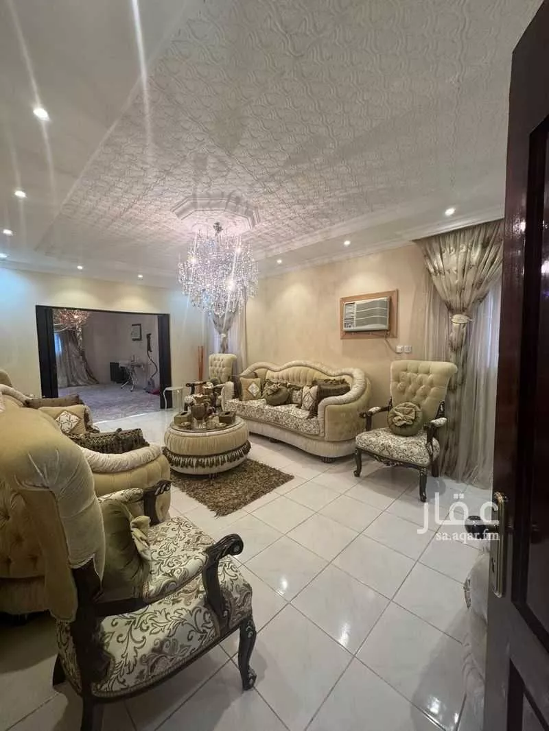 عمارة 800 م² في الروابي 21