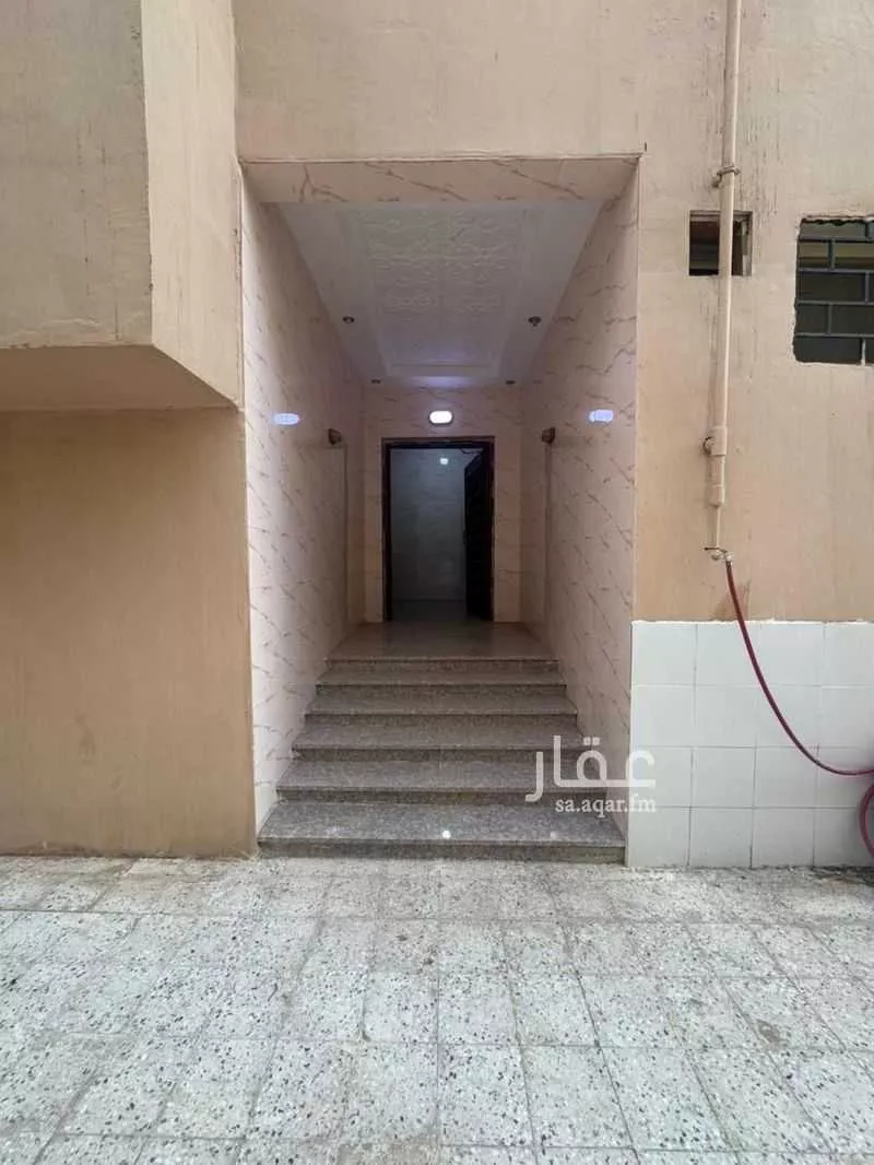 عمارة 800 م² في الروابي 7