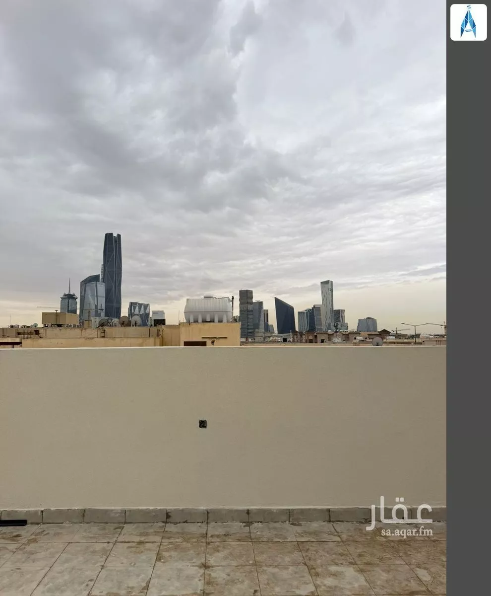 مكتب 1238 م² في الغدير 11