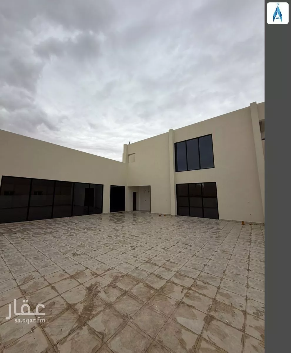 مكتب 1238 م² في الغدير 8