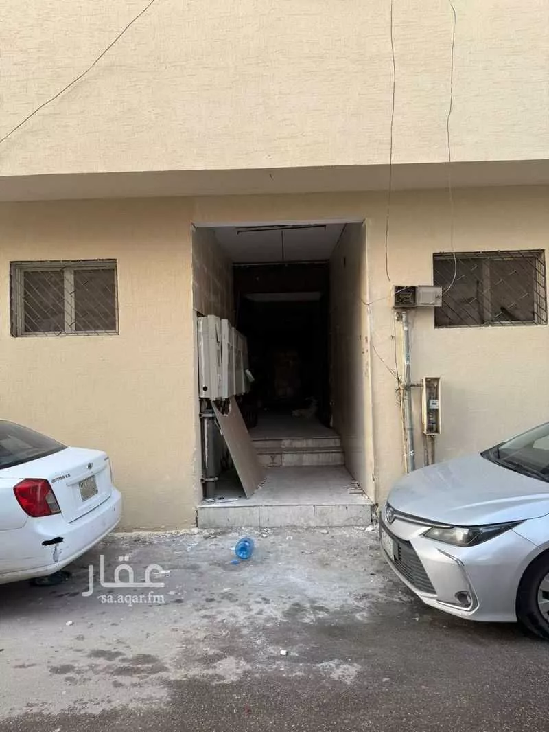 448 sqm building in Al Yamamah 2