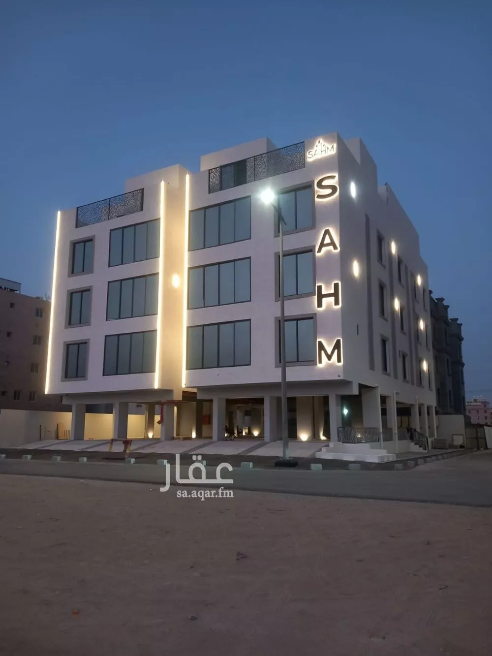 شقة 6 غرف في هجر 5