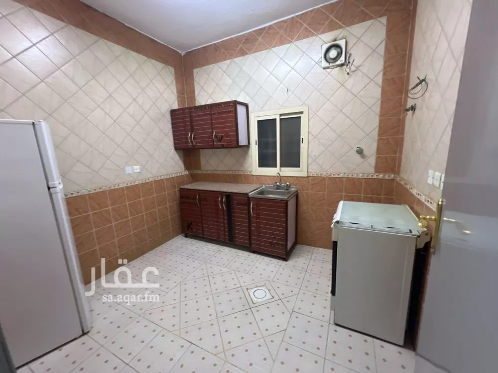 1 bedroom apartment in Ishbiliyah 4