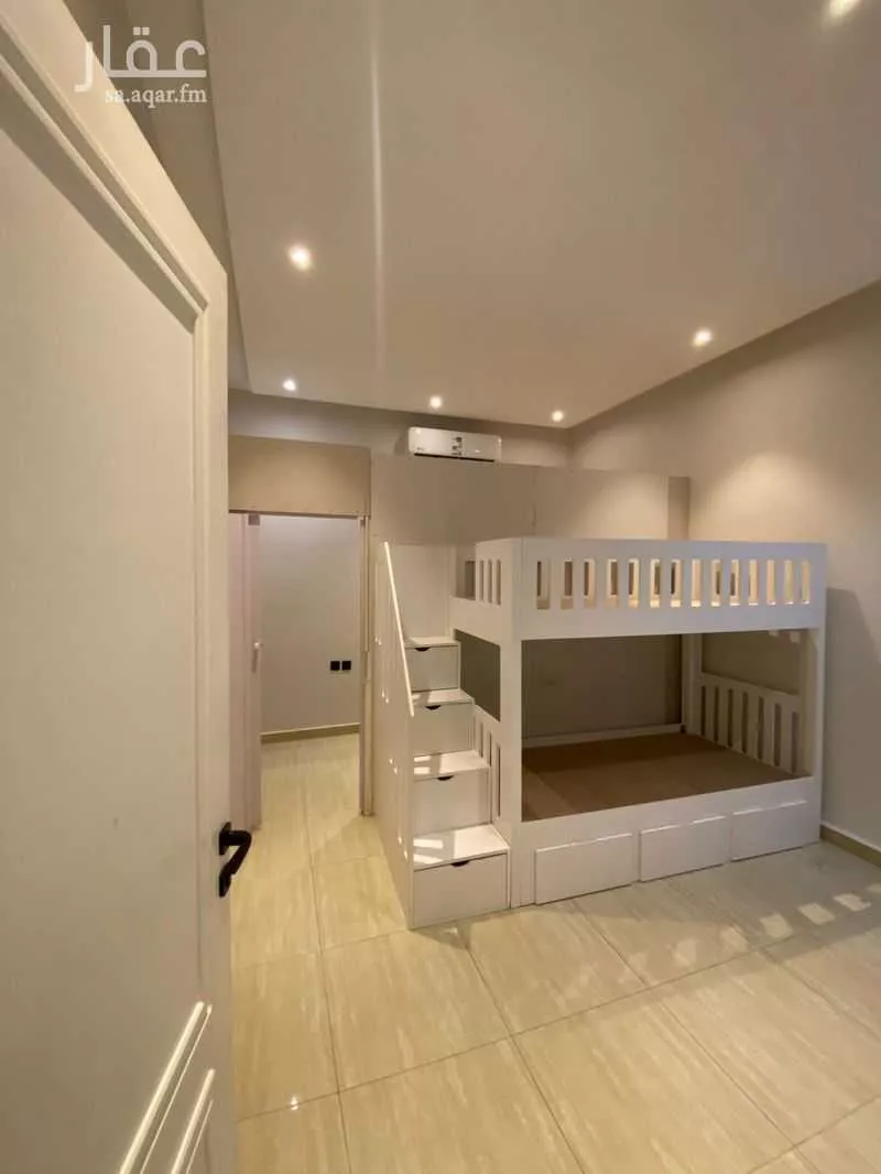 3 bedroom floor in Al Rawdah 14