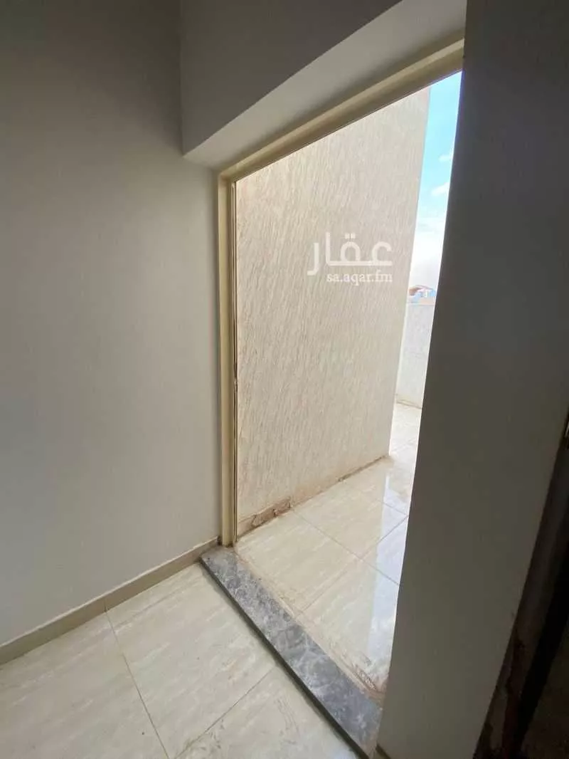 3 bedroom floor in Al Rawdah 6