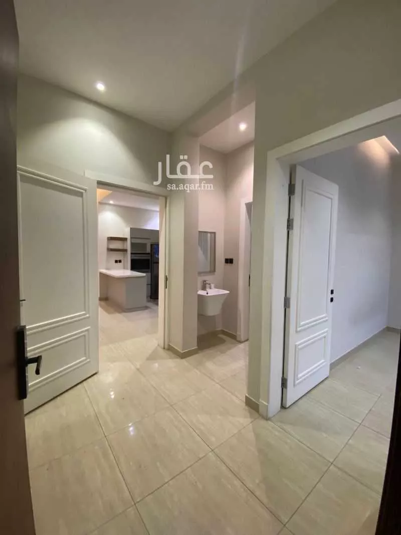 3 bedroom floor in Al Rawdah 7