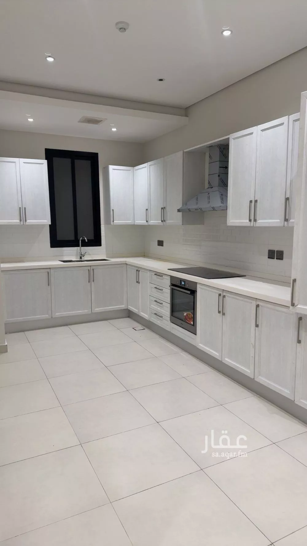 3 bedroom apartment in Al Malqa 6
