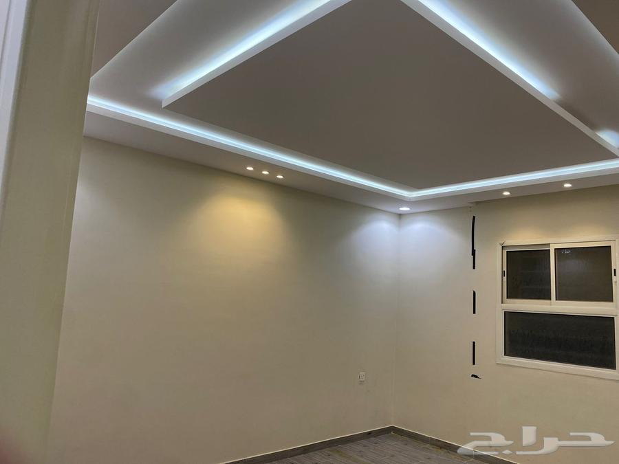 فيلا 3 غرف في عكاظ 16