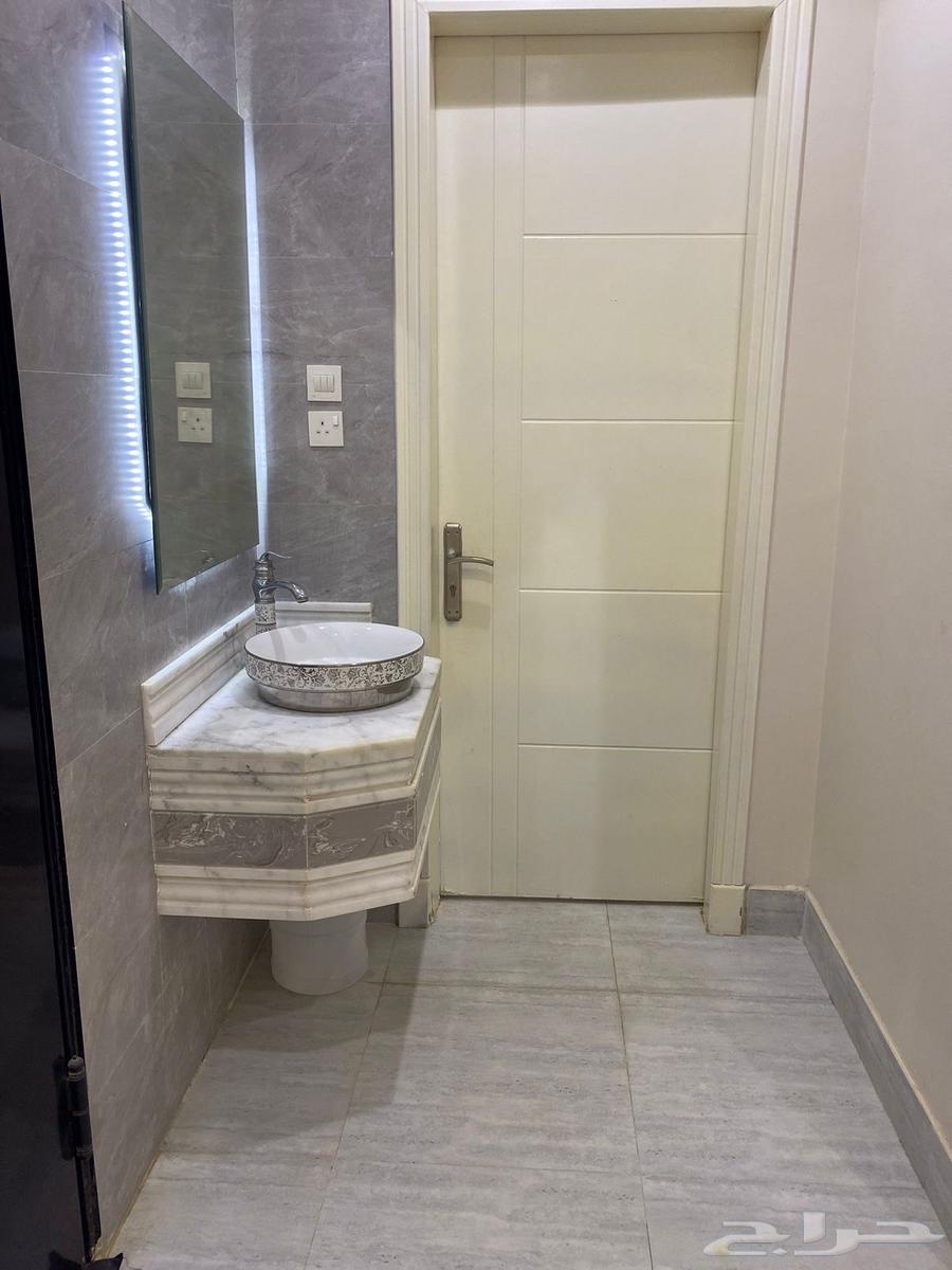 فيلا 3 غرف في عكاظ 8