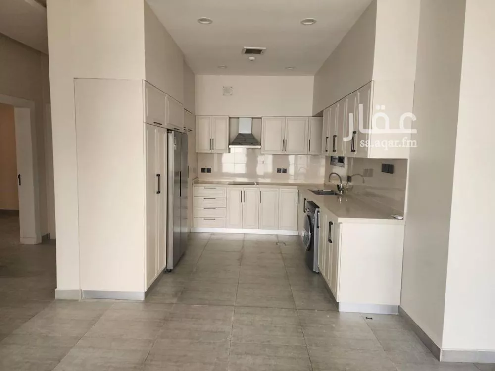 3 bedroom apartment in Al Malqa 4