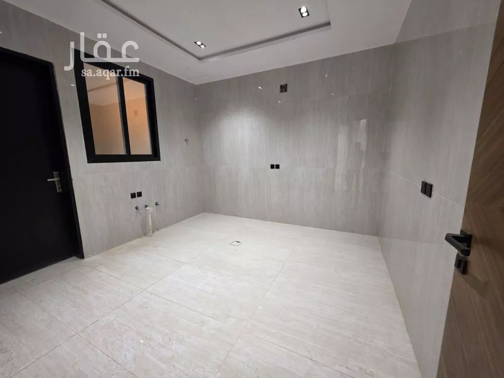 فيلا 5 غرف في طويق 18