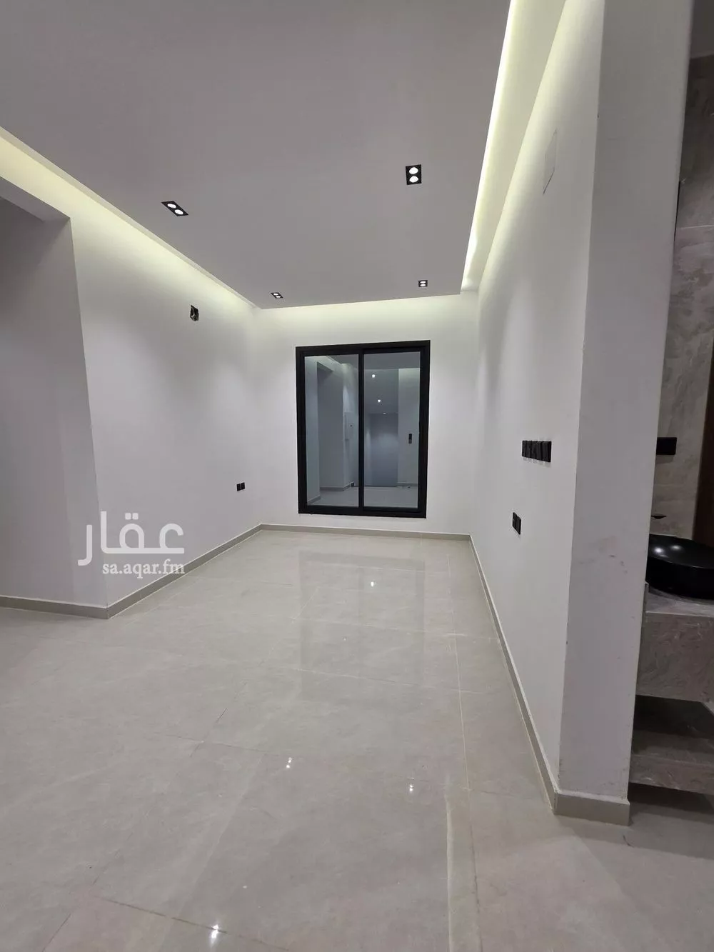 فيلا 5 غرف في طويق 3