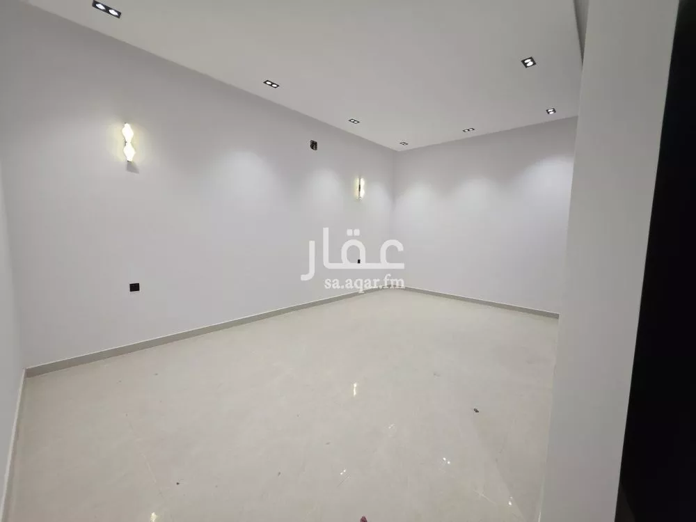 فيلا 5 غرف في طويق 6