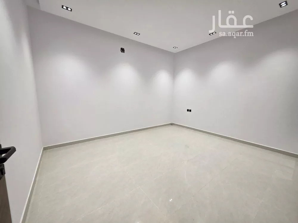 فيلا 5 غرف في طويق 7