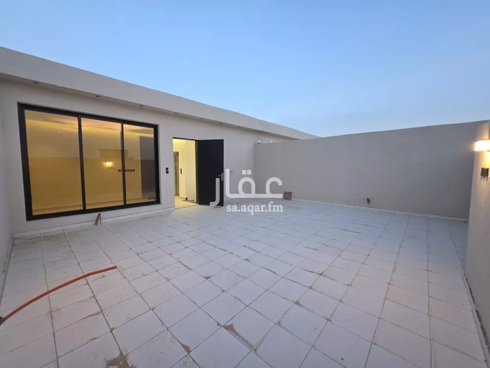 فيلا 5 غرف في طويق 10