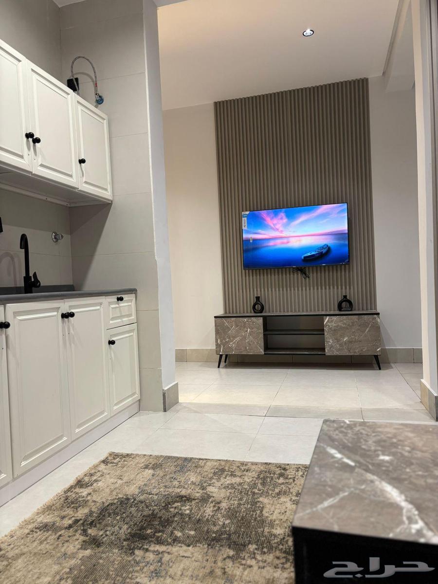 2 bedroom apartment in Mishrifah 4