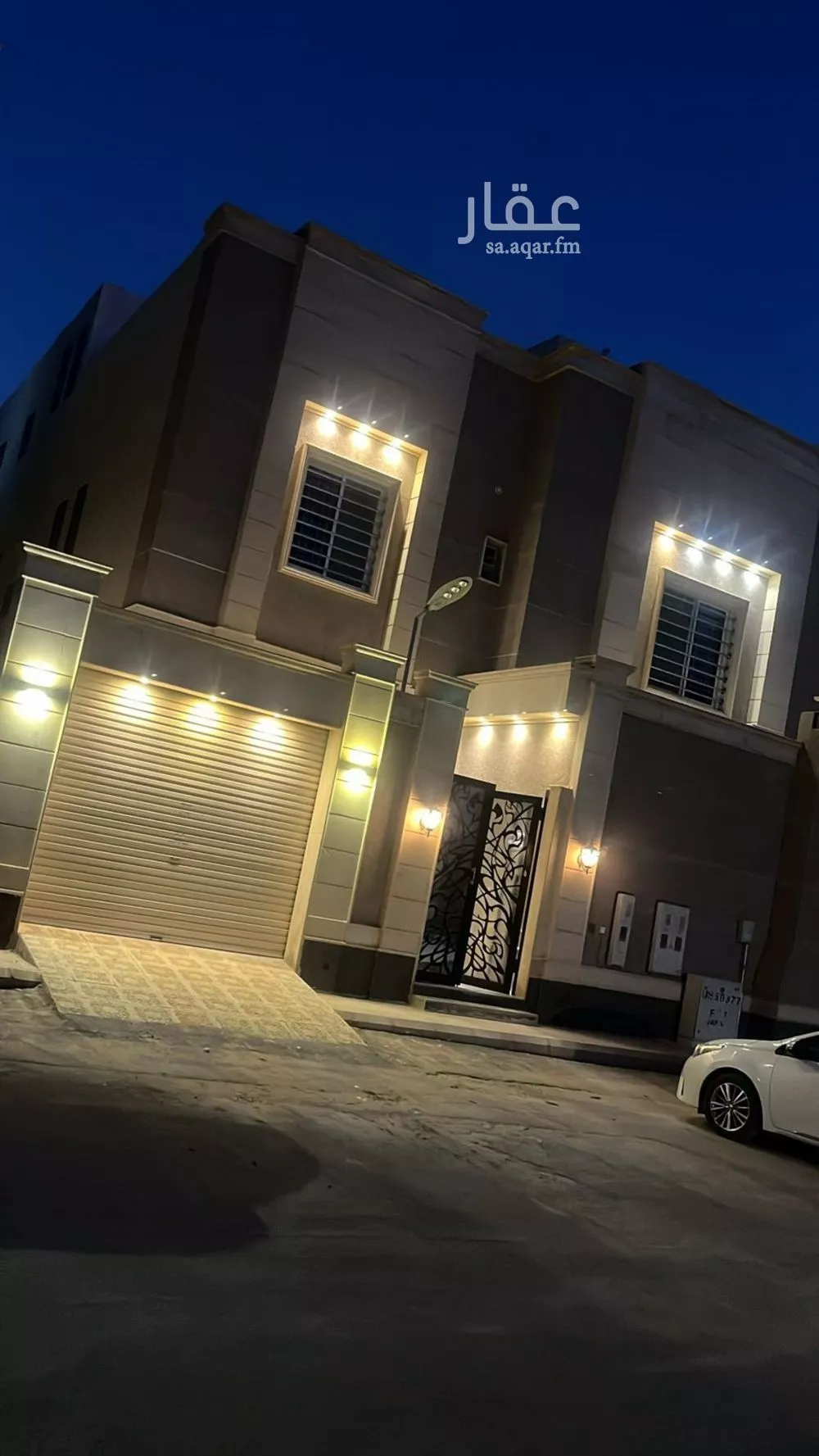 فيلا 4 غرف في العارض 11