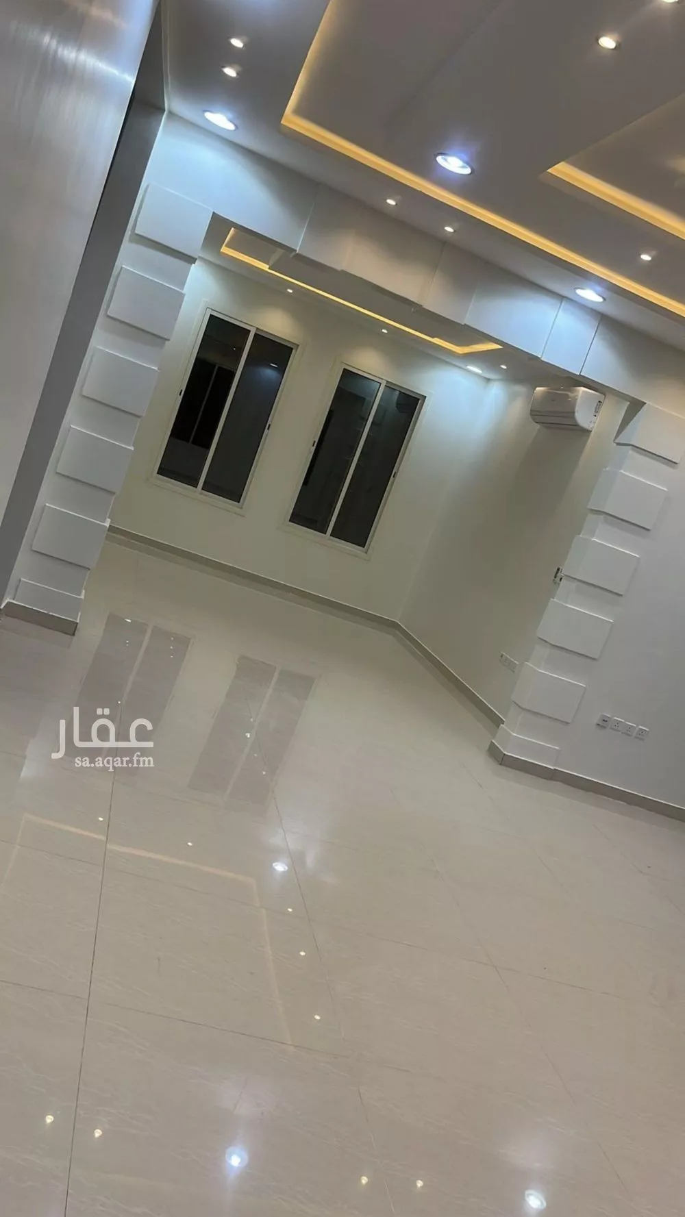 فيلا 4 غرف في العارض 3