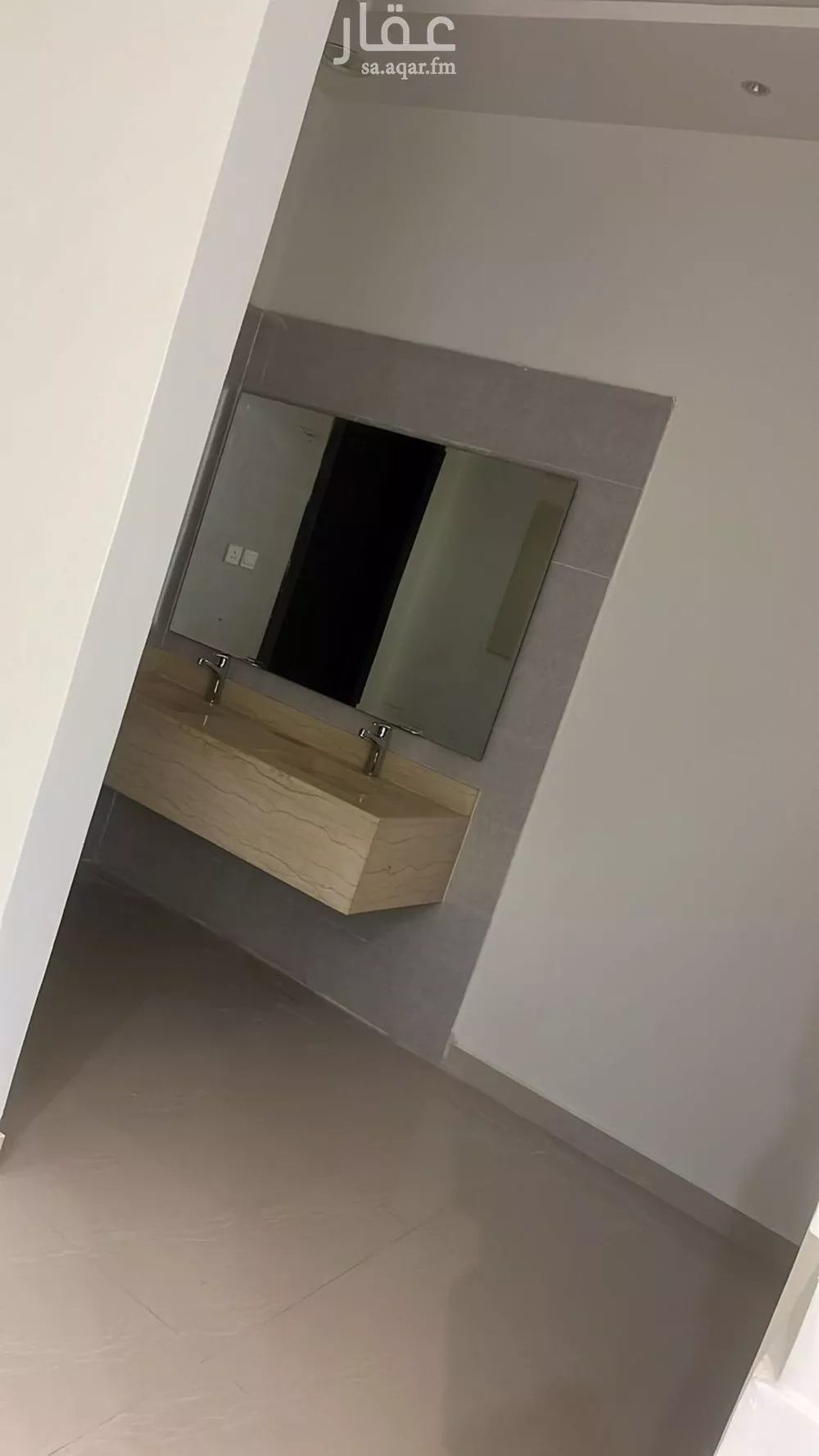 فيلا 4 غرف في العارض 4