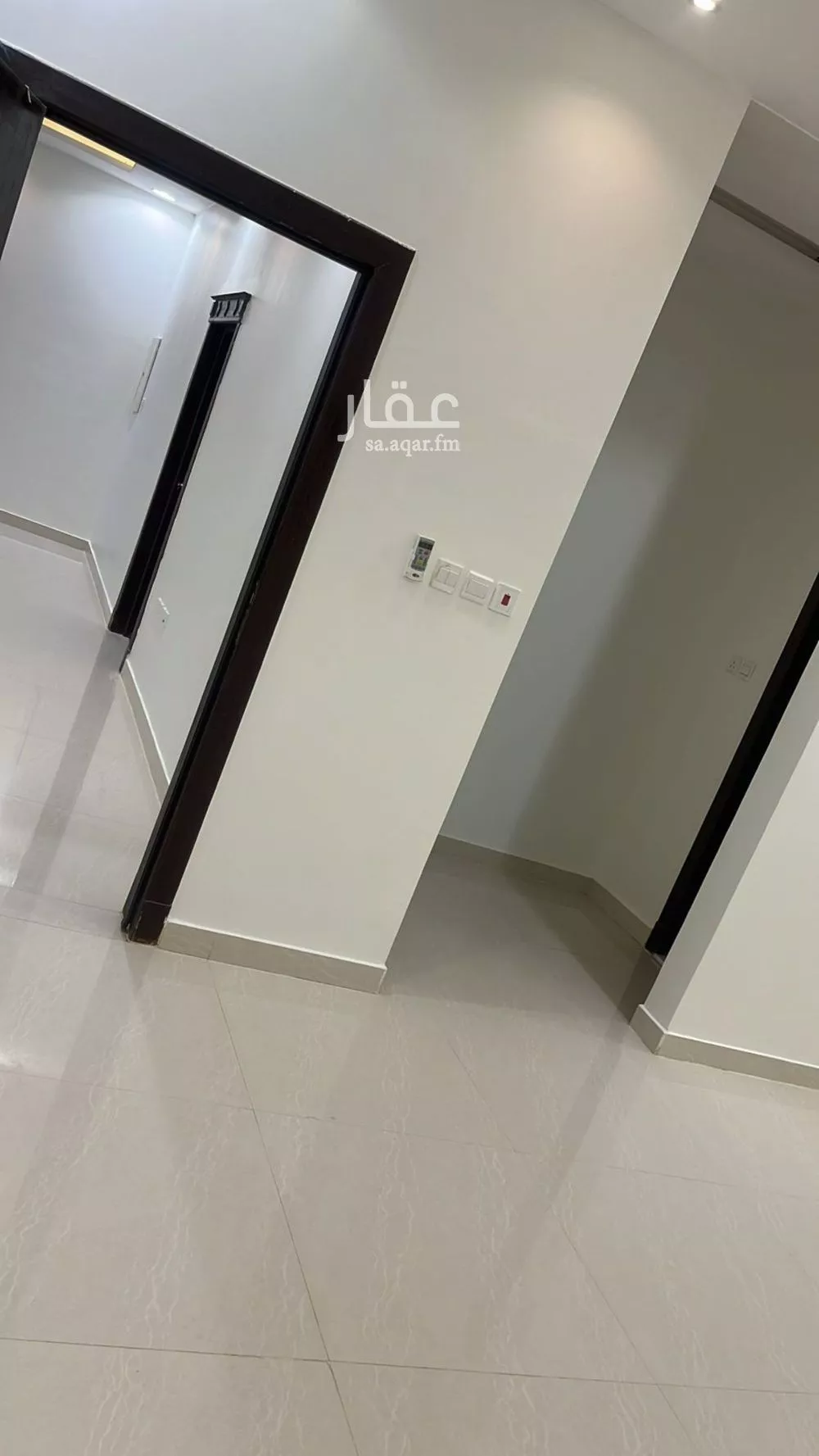 فيلا 4 غرف في العارض 5