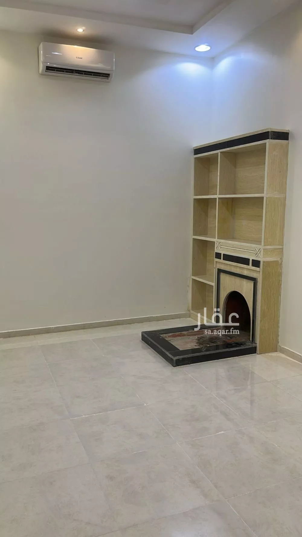 فيلا 4 غرف في العارض 6