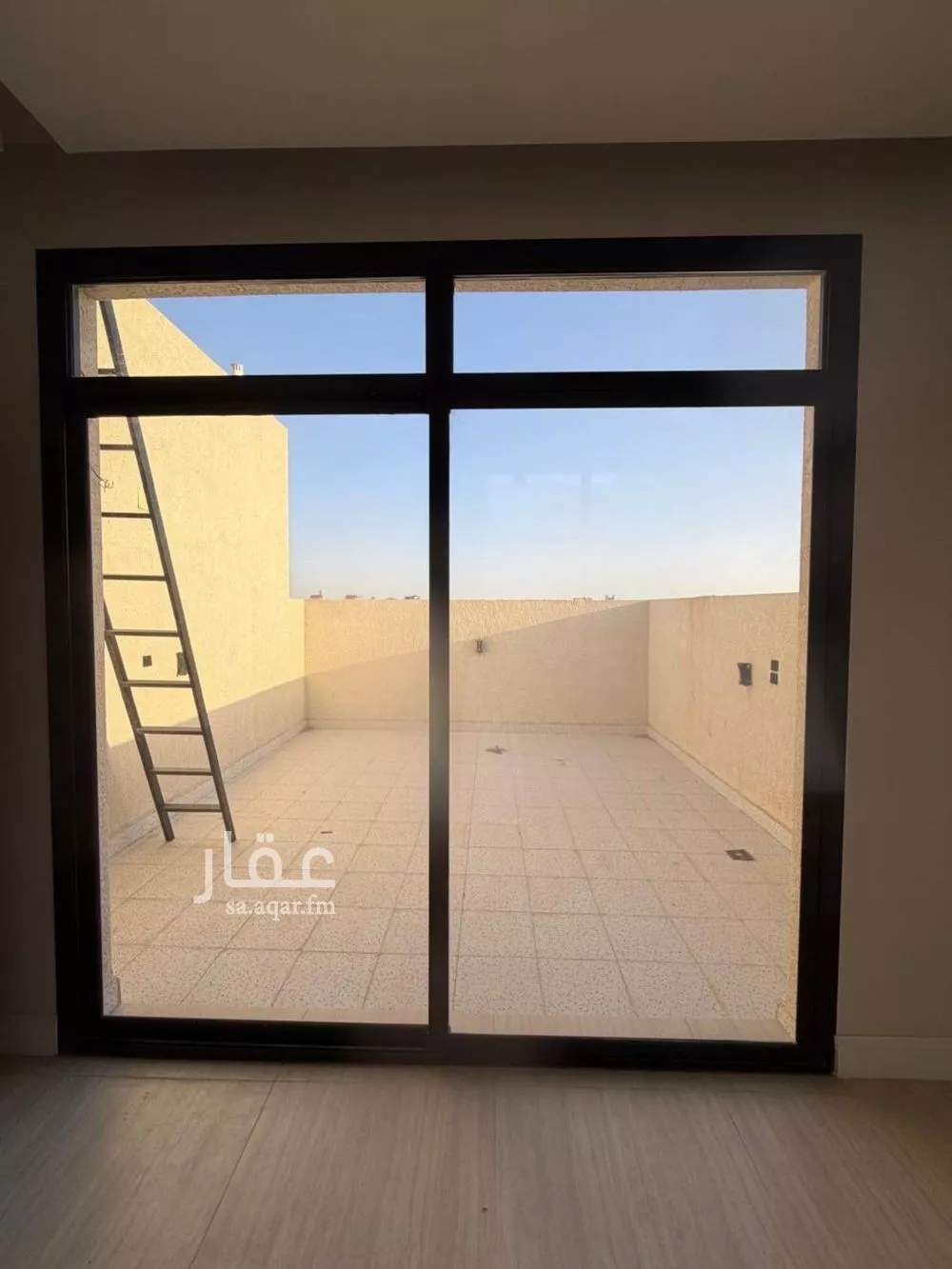 فيلا 4 غرف في العارض 11