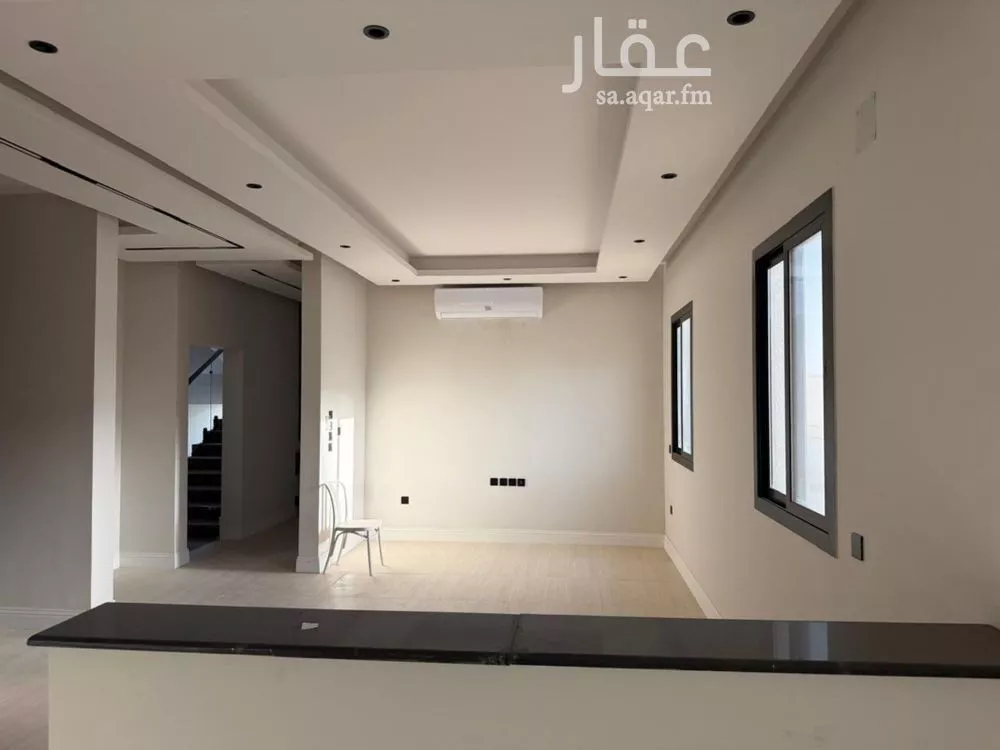 فيلا 4 غرف في العارض 21