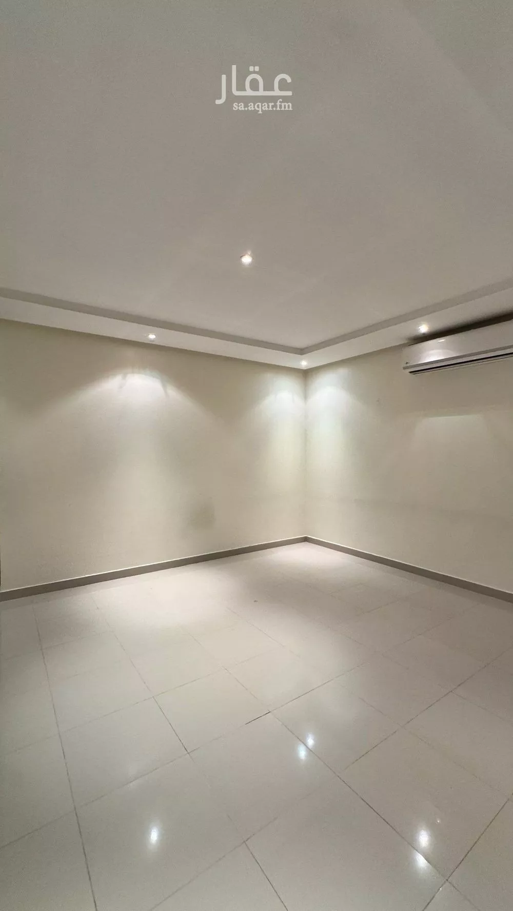 فيلا 4 غرف في الياسمين 10