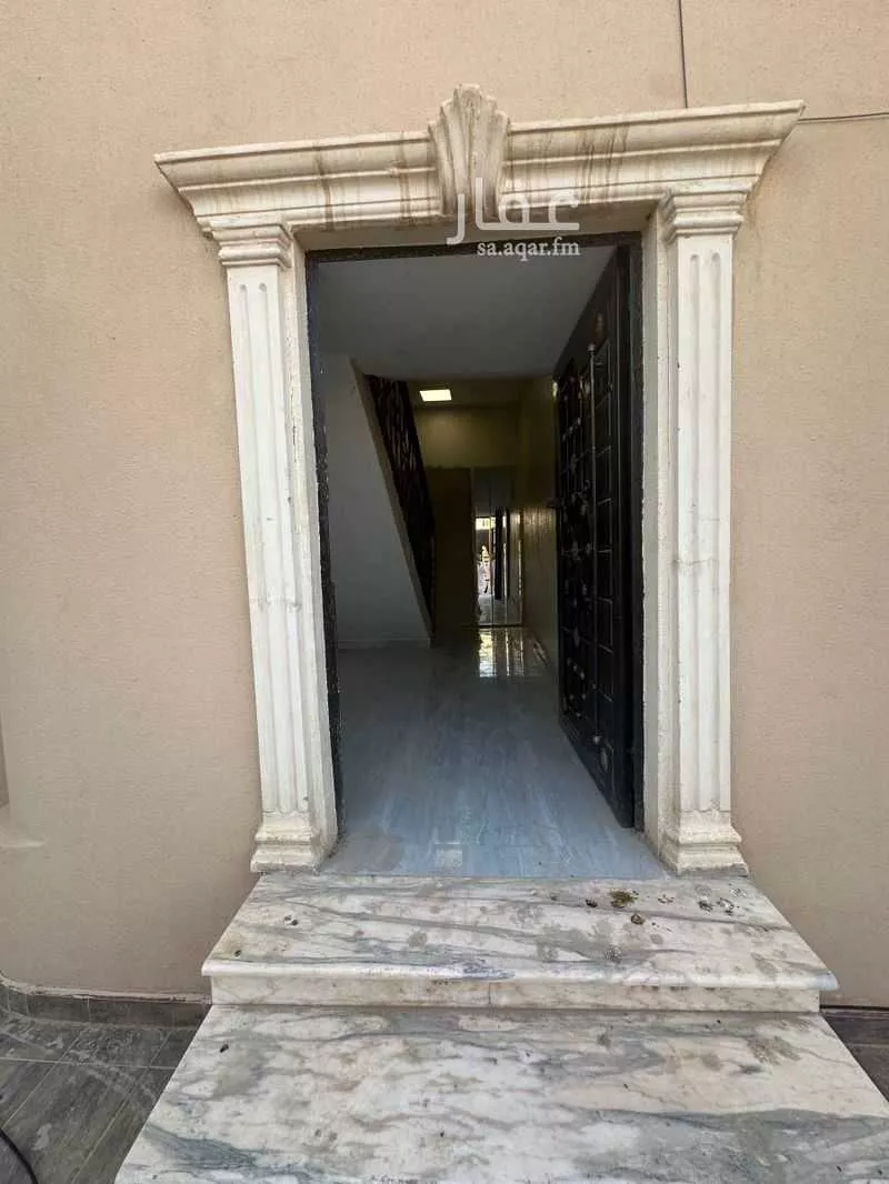 فيلا 7 غرف في بدر 11