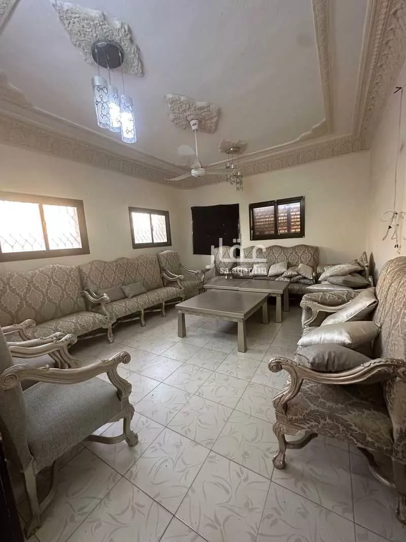 فيلا 7 غرف في بدر 3