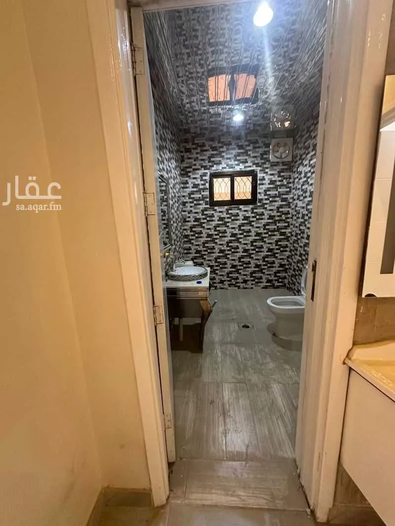 فيلا 7 غرف في بدر 9