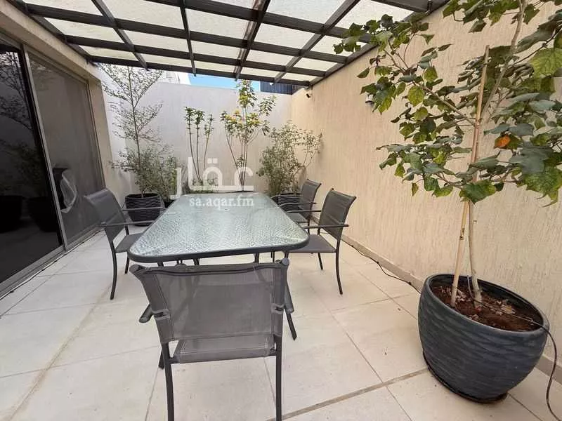 فيلا 5 غرف في النرجس 3