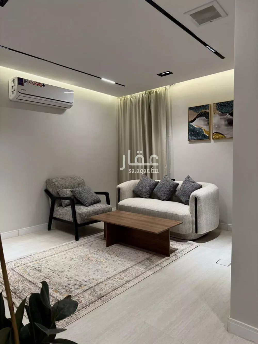 شقة 1 غرف في العقيق 7