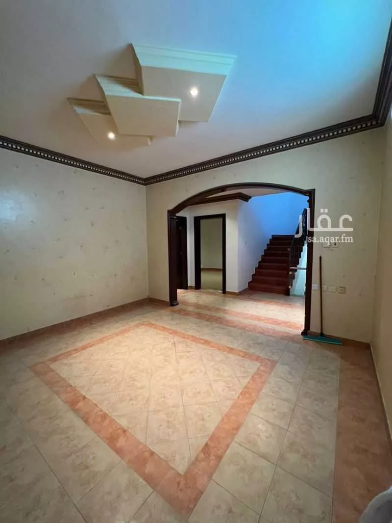 5 bedroom villa in Al Nahda 19