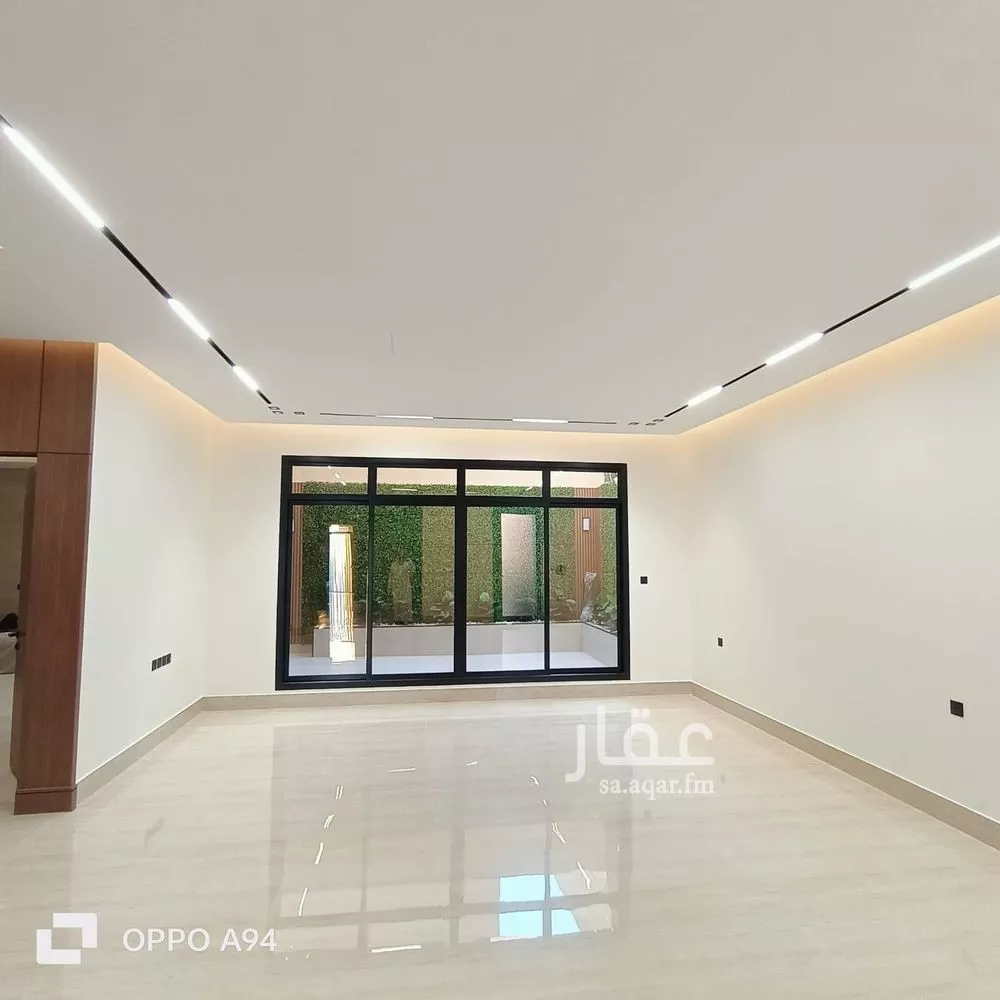 فيلا 6 غرف في النرجس 4