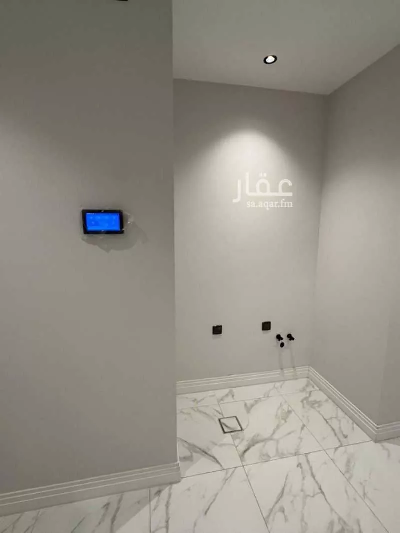 شقة 3 غرف في الملقا 14