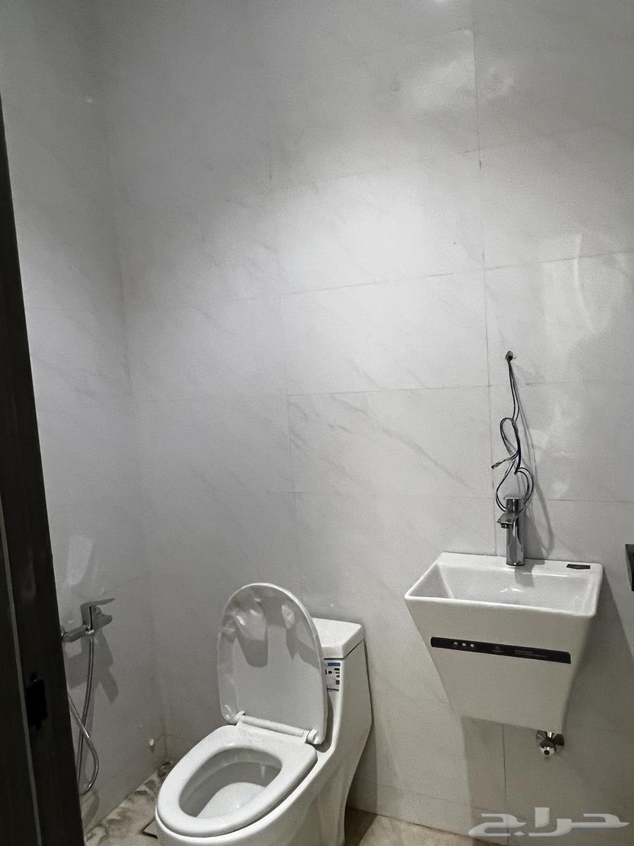 8 bedroom villa in Ad Dar Al Baida 8