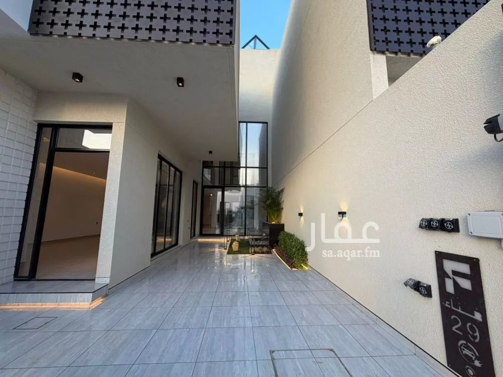 فيلا 5 غرف في العارض 16