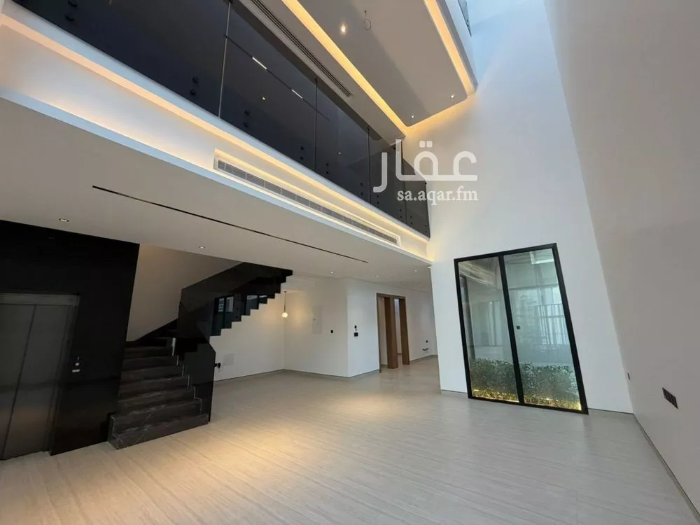 فيلا 5 غرف في العارض 20