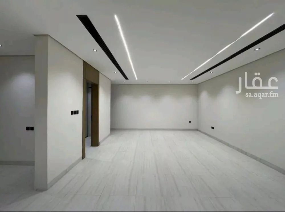 فيلا 5 غرف في العارض 11