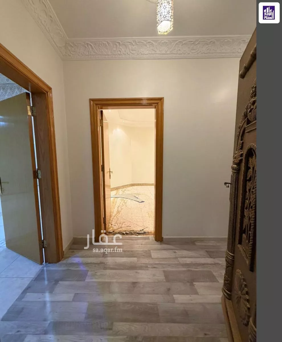 شقة 4 غرف في اشبيلية 2