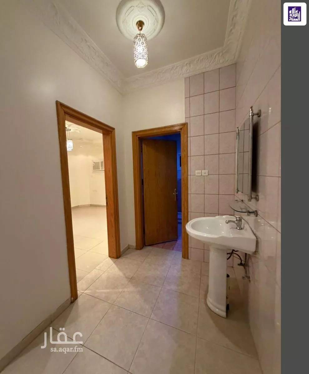 شقة 4 غرف في اشبيلية 12