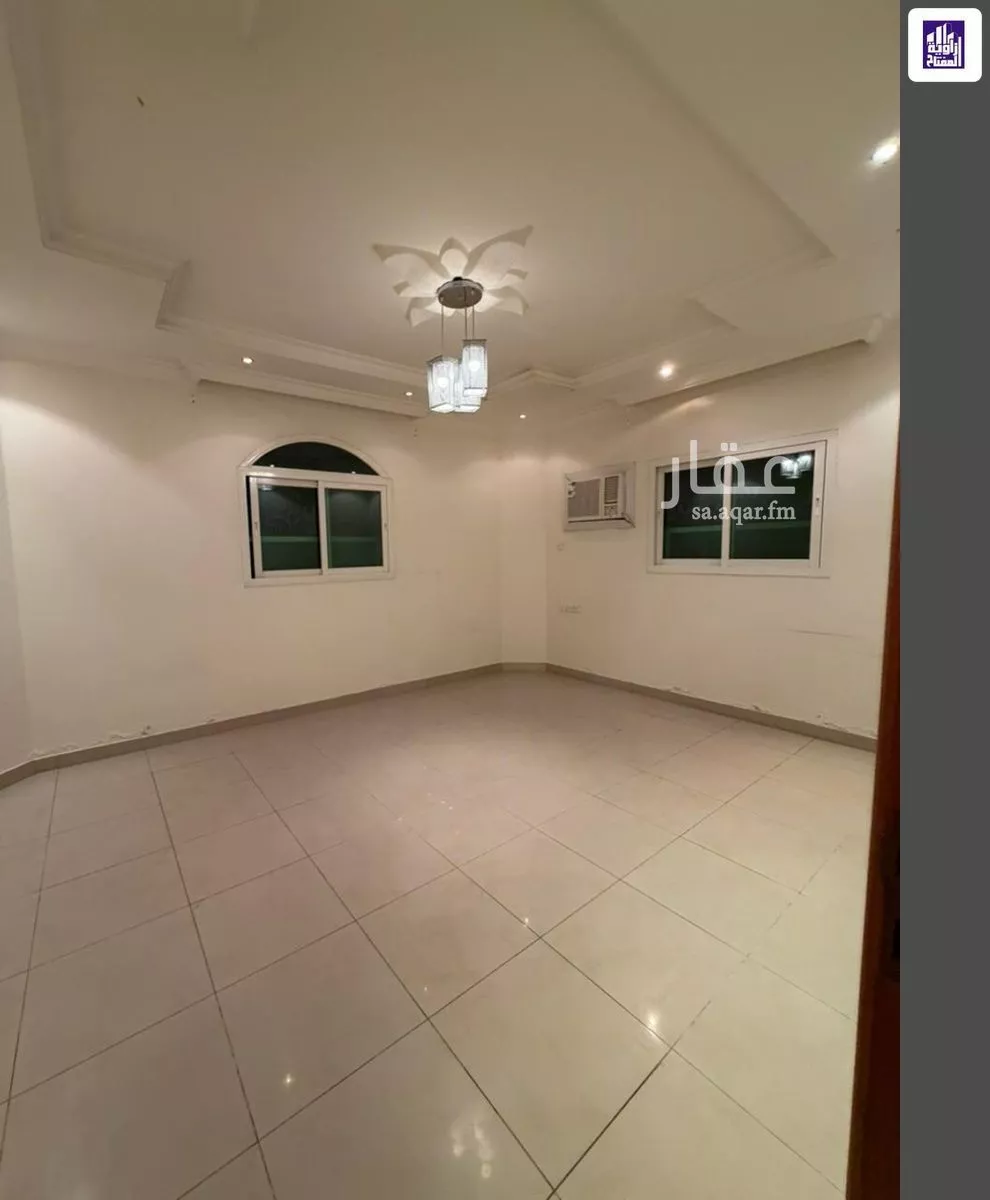 شقة 4 غرف في اشبيلية 13